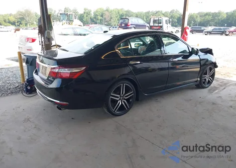 2017 Honda Accord Touring V6 z USA, uszkodzony, nr VIN 1HGCR3F90HA023926